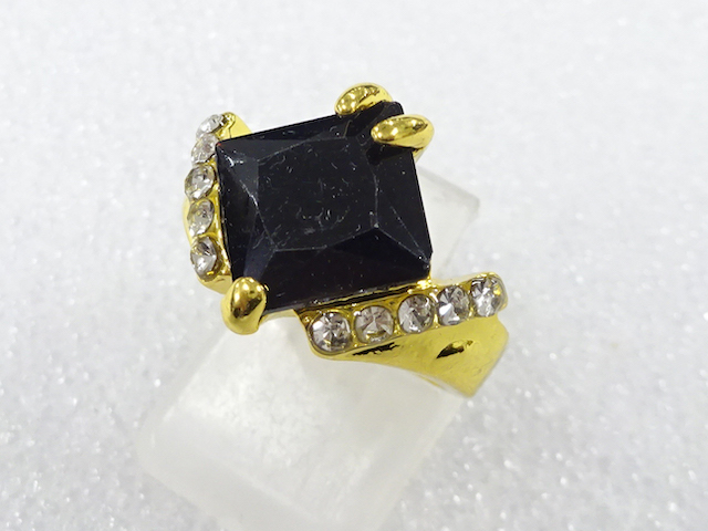 COLORED STONE RING (SIZE 9)